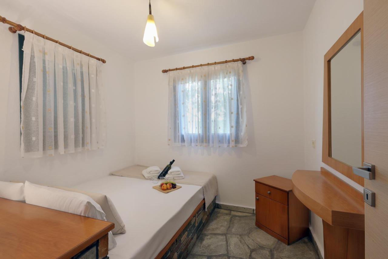 Maistrali Apartments Ormos Panagias Extérieur photo