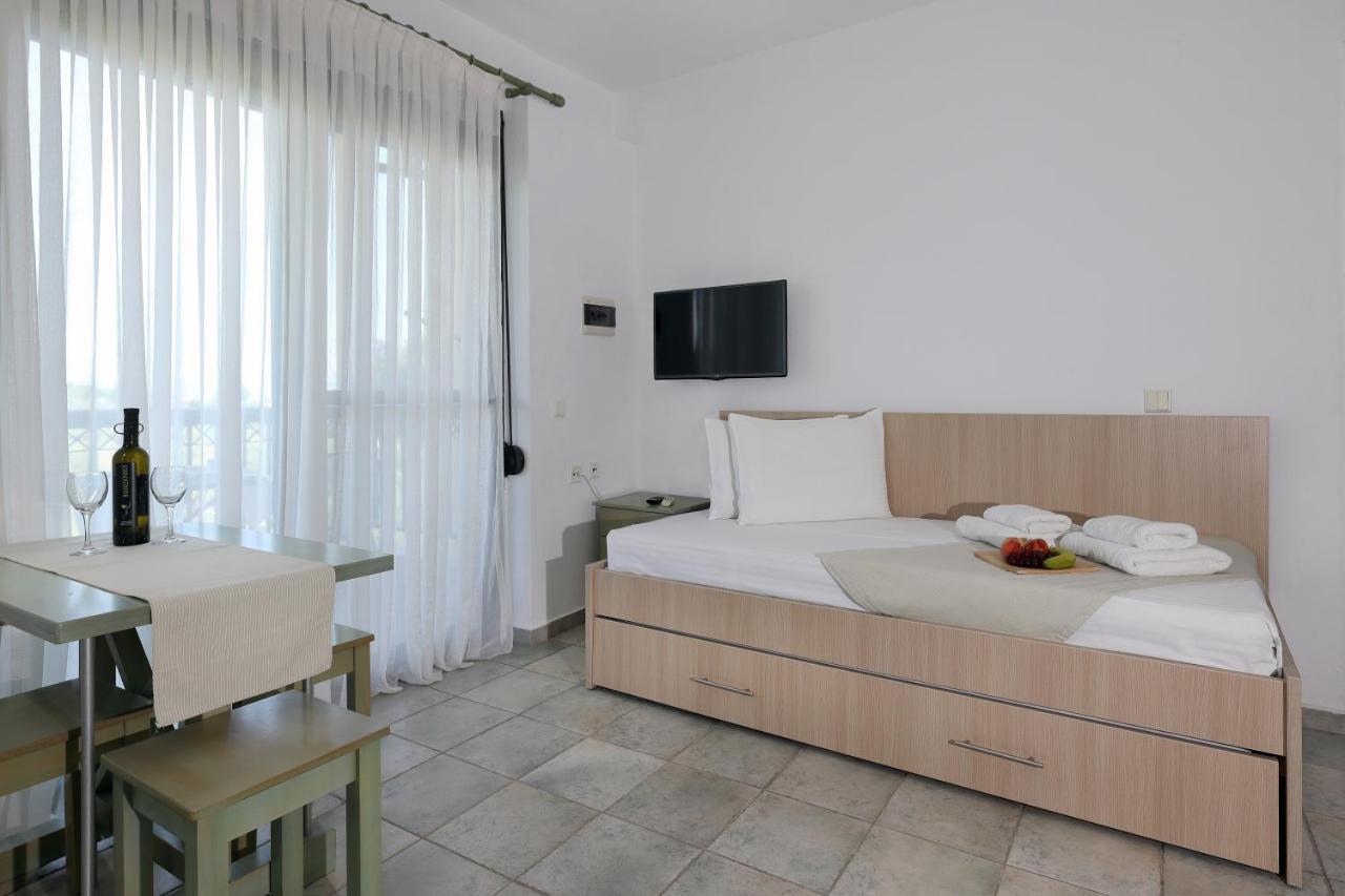Maistrali Apartments Ormos Panagias Extérieur photo