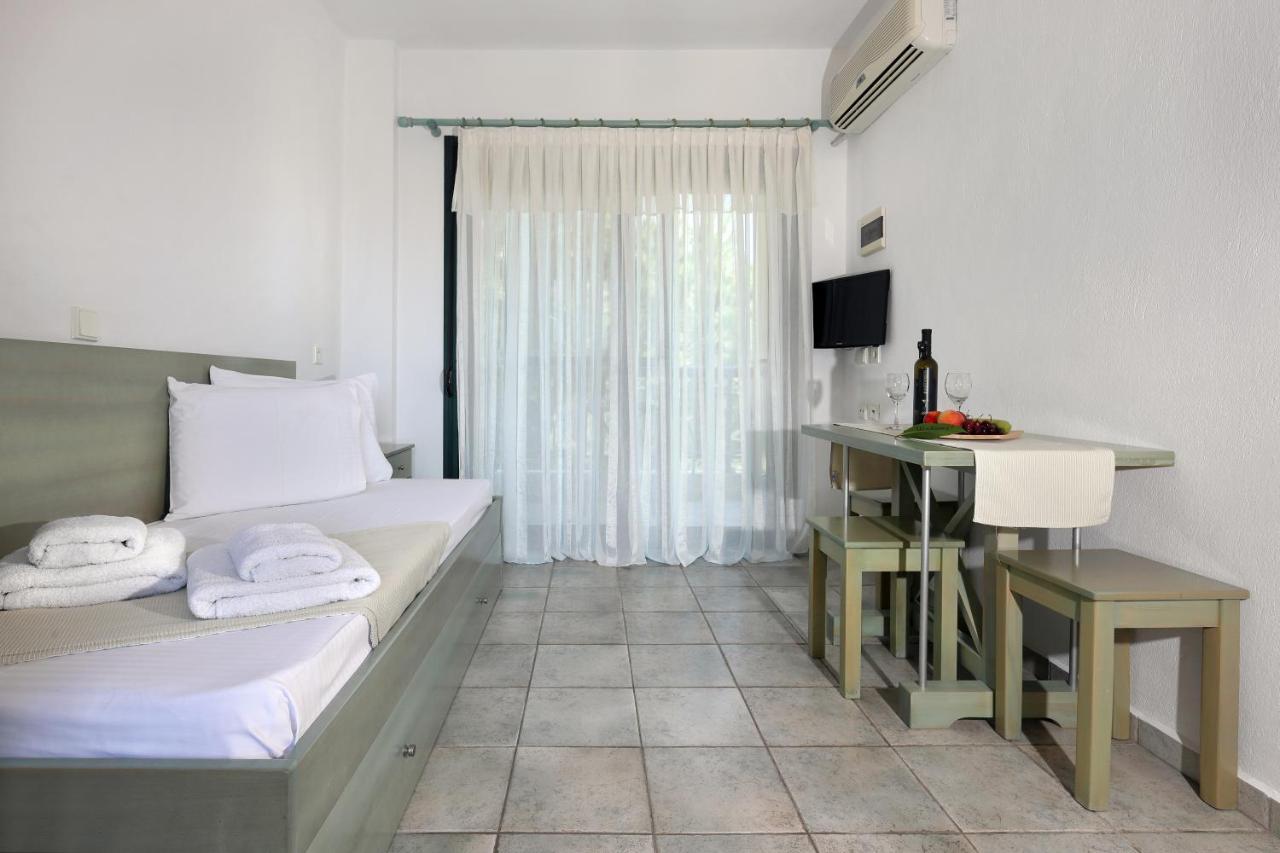 Maistrali Apartments Ormos Panagias Extérieur photo