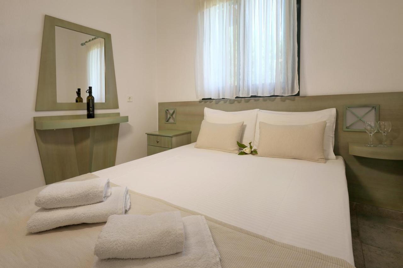 Maistrali Apartments Ormos Panagias Extérieur photo